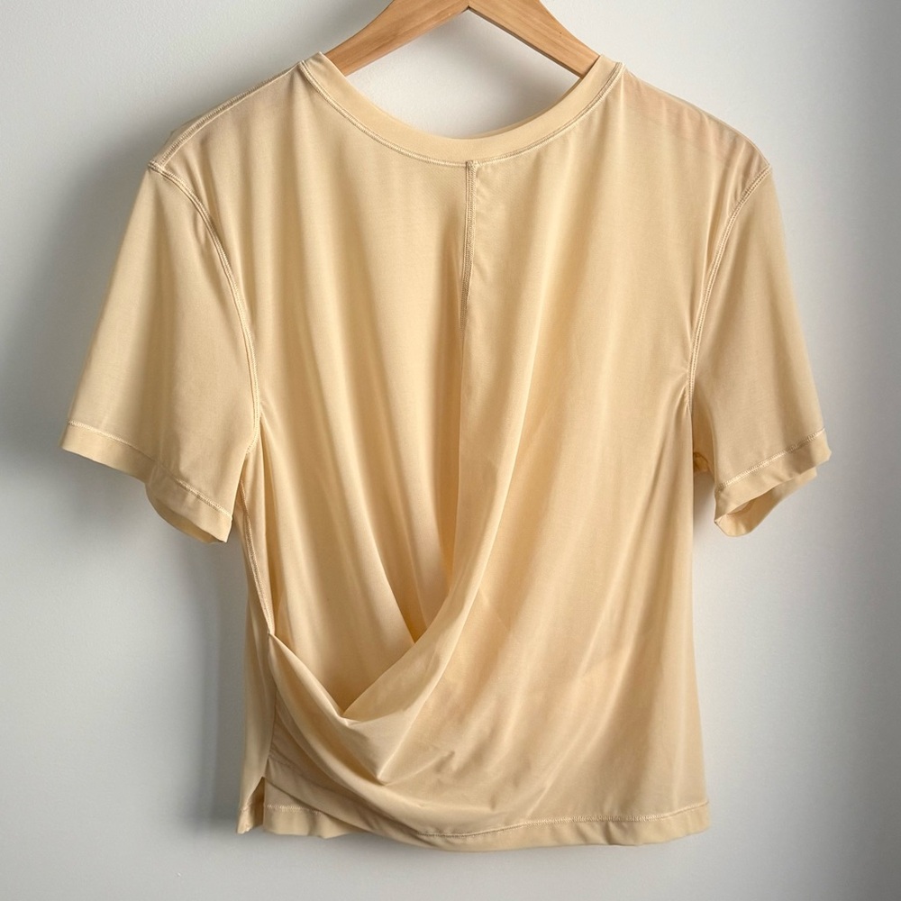 lululemon lightweight mesh short sleeve